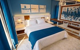 Travelholic New Cairo Residence